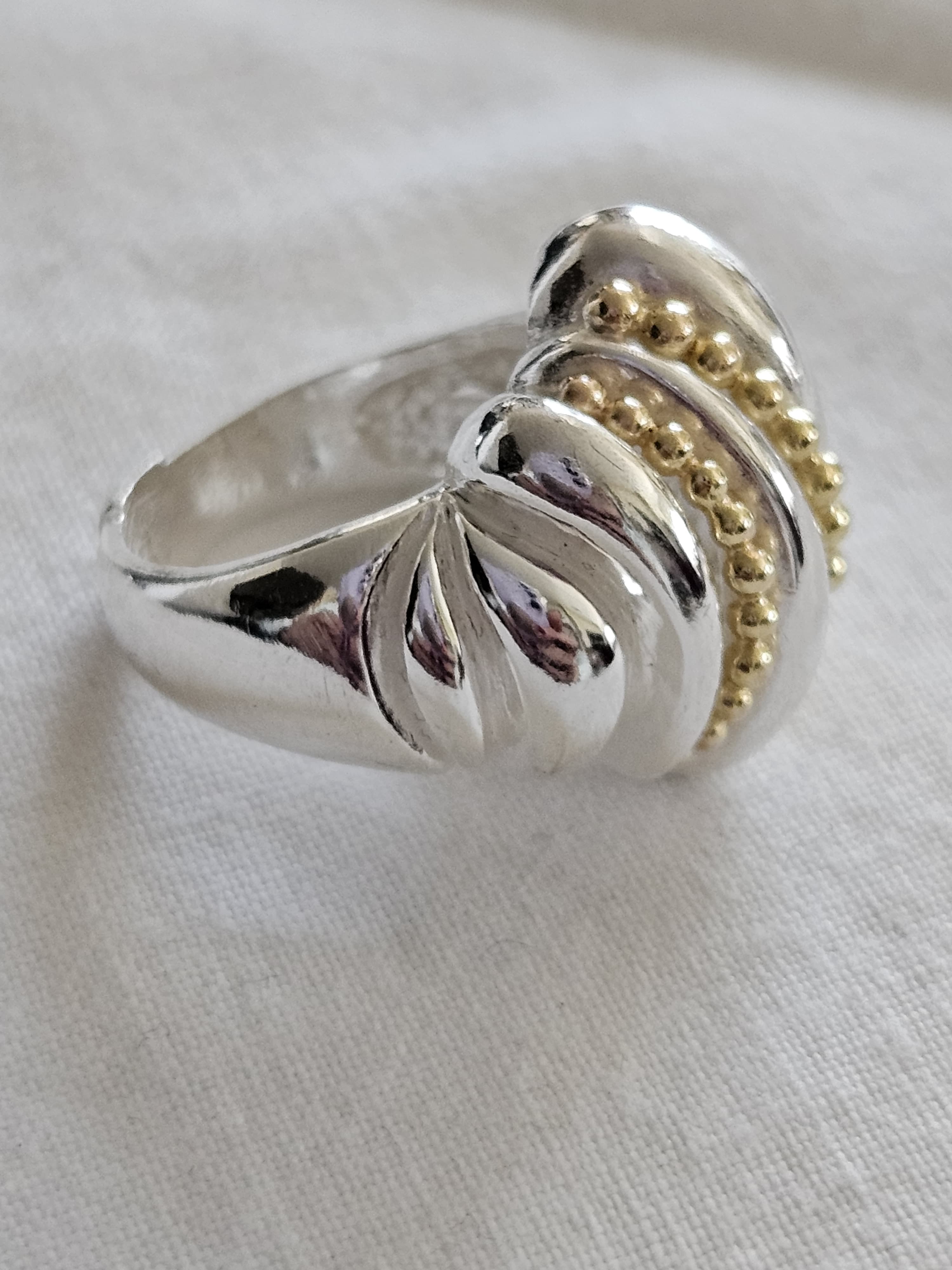 R820SK - Sterling Silver with 18K Gold